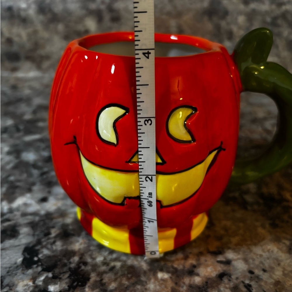 Adorable 16oz Halloween Jack-O-Lantern Coffee Mug - Picture 8 of 8